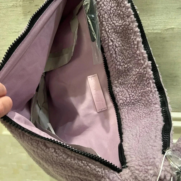 NWT new FREE PEOPLE overachiever Sherpa sling bag lavender purple fuzzy teddy - Picture 10 of 17